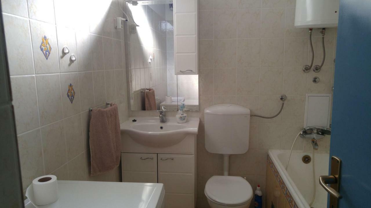 Two Bedroom Apartment Near Beach And Center Split Extérieur photo