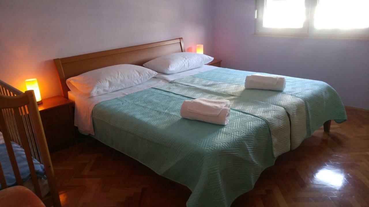 Two Bedroom Apartment Near Beach And Center Split Extérieur photo