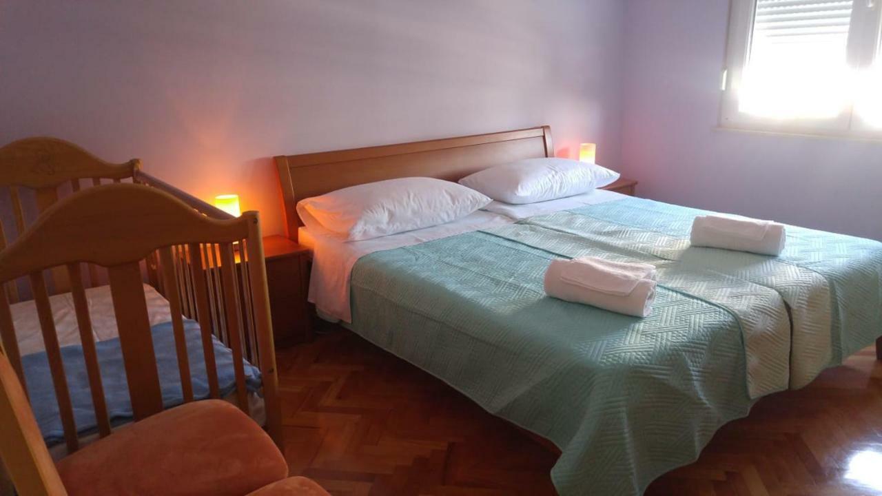 Two Bedroom Apartment Near Beach And Center Split Extérieur photo