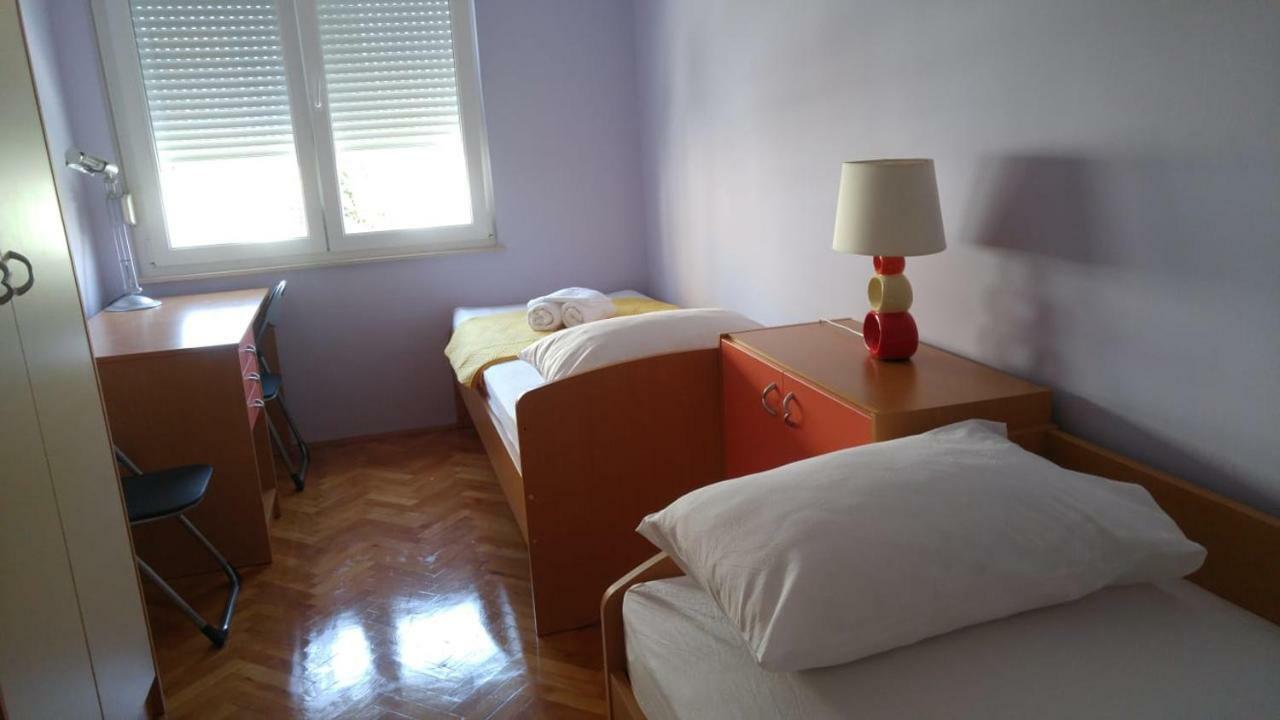 Two Bedroom Apartment Near Beach And Center Split Extérieur photo